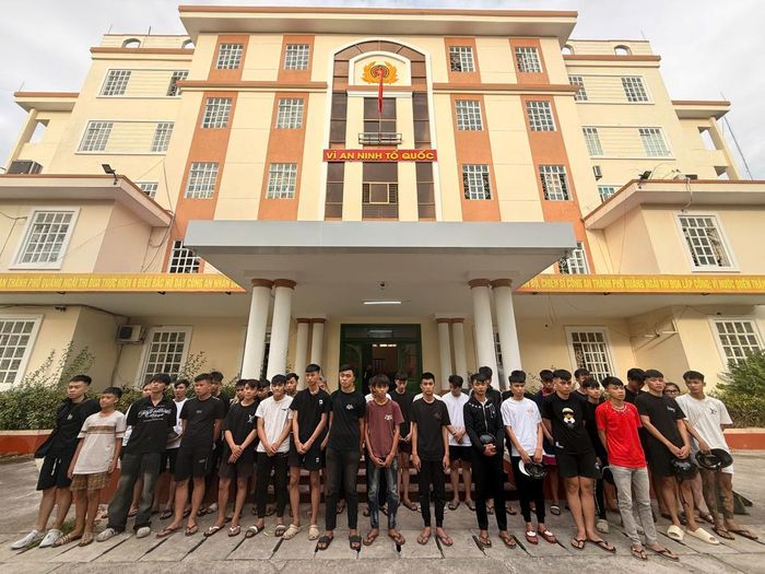 Các đối tượng được đưa về trụ dở để làm việc, xử lý
