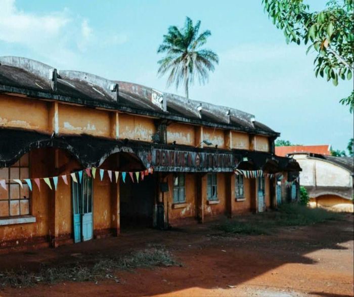  Từ năm 1979 - 2008, Bệnh viện Lộc Ninh là điểm khám, chữa bệnh cho người dân trong huyện Lộc Ninh (tỉnh Bình Phước trước đây) 