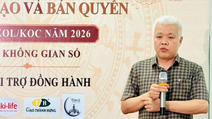 Ông Nguyễn Lâm Thanh, Tổng Giám đốc Công ty TNHH Công nghệ TikTok Việt Nam, Phó Chủ tịch Hội Truyền thông số Việt Nam, nhấn mạnh tầm quan trọng của việc kiểm soát thông tin mạng trong kỷ nguyên trí tuệ nhân tạo. Ảnh: HỒNG ĐÀO