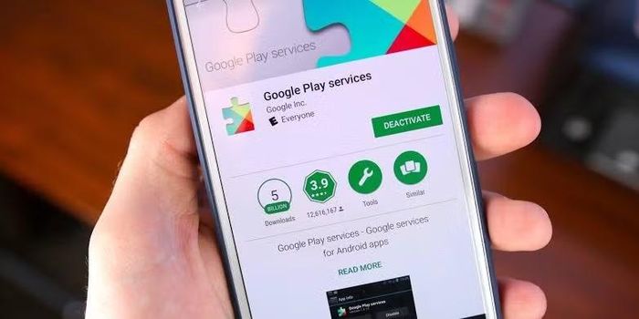 Việc mất cập nhật Google Play Services không chỉ ảnh hưởng ứng dụng mà còn khiến điện thoại cũ đối mặt với nguy cơ bảo mật cao hơn.