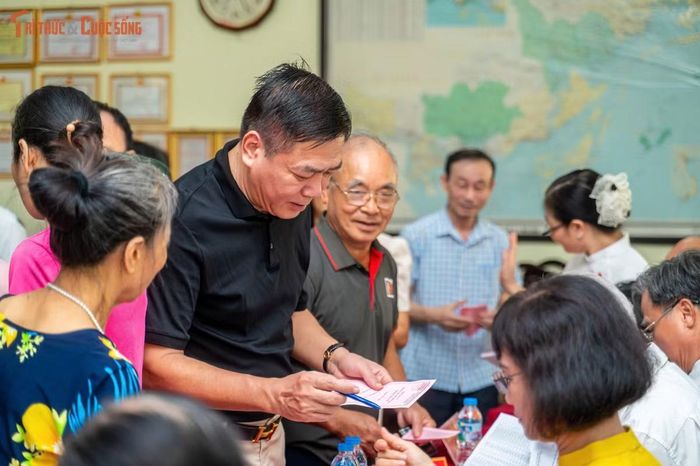 Về thời gian tổ chức, 486 thôn, bản, khu phố tiến hành bầu cử trong cả ngày, trong khi 138 đơn vị tổ chức bầu cử trong buổi sáng.