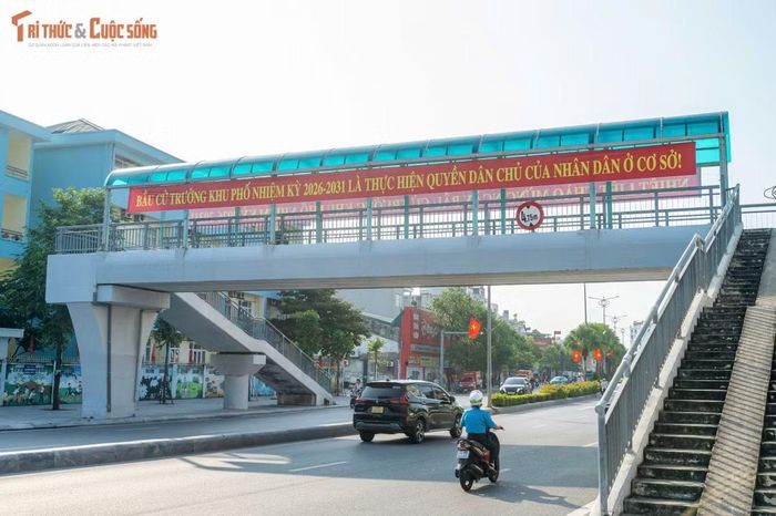 Với sự chuẩn bị của các địa phương và sự tham gia của đông đảo cử tri, cuộc bầu cử được kỳ vọng lựa chọn những trưởng thôn, bản, khu phố có uy tín, tâm huyết, gần dân, sát dân, có năng lực tổ chức thực hiện nhiệm vụ, góp phần nâng cao hiệu quả hoạt động tại khu dân cư và đáp ứng yêu cầu phát triển trong giai đoạn mới.