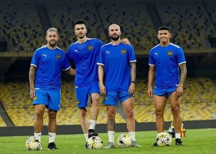 Tại Asian Cup 2025, tuyển Malaysia từng thắng Việt Nam 4-0 nhưng bị xử thua 0-3 do sử dụng cầu thủ nhập tịch bất hợp pháp. Ảnh: Internet.
