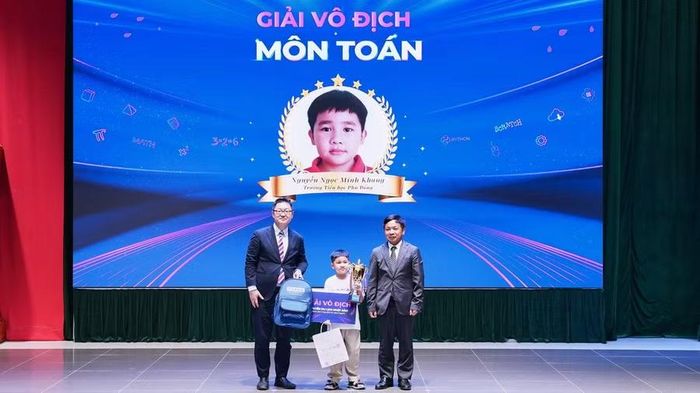 Giải vô địch môn Toán thuộc về thí sinh Nguyễn Ngọc Minh Khang.