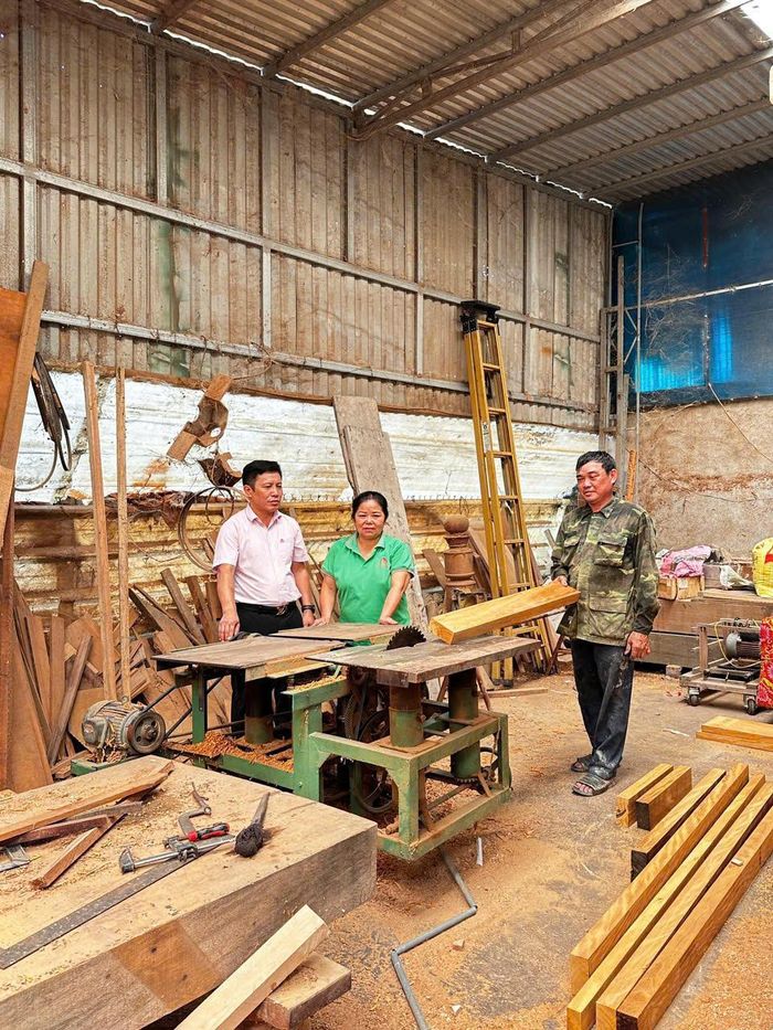 Nguồn vốn tín dụng chính sách được chuyển tải kịp thời đến người dân vùng nông thôn Diễn Châu.