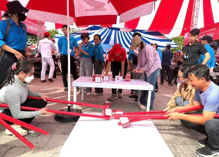 Nhiều hoạt động thiết thực, sôi nổi thu hút đoàn viên người lao động. Ảnh: Hoài Văn