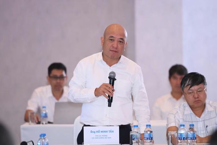 Ông Hồ Minh Tấn - Phó Cục trưởng Cục Hàng không Việt Nam - phát biểu tại hội nghị. Ảnh: ACV.