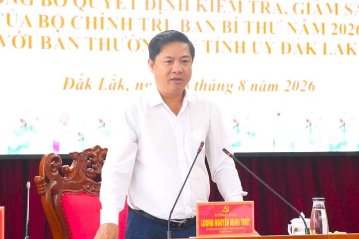 Bí thư Tỉnh ủy Đắk Lắk Lương Nguyễn Minh Triết tiếp thu ý kiến chỉ đạo của đoàn kiểm tra.