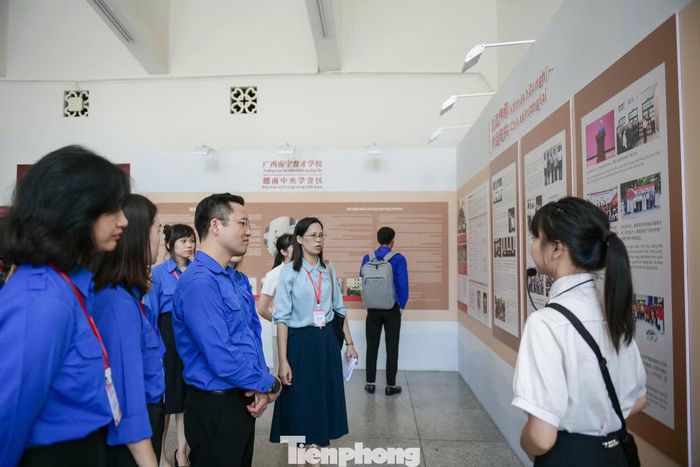  Trong khoảng 7 năm hoạt động, Trường Dục Tài đã đào tạo khoảng 7.000 cán bộ, giáo viên và học sinh. Nhiều người sau này trở thành cán bộ lãnh đạo, cán bộ ngoại giao, nhà kinh tế, nhà khoa học, nhạc sĩ, nhà thơ, nhà văn của đất nước. ﻿Trong những năm tháng đất nước còn nhiều thiếu thốn sau khi giành chính quyền, Trung Quốc đã dành nguồn lực để xây dựng trường lớp, chăm lo đời sống và bảo đảm an ninh cho học sinh Việt Nam. Những câu chuyện giữa thầy và trò Trường Dục Tài trở thành những giai thoại, góp phần làm phong phú thêm tài sản chung của tình hữu nghị giữa hai dân tộc. 