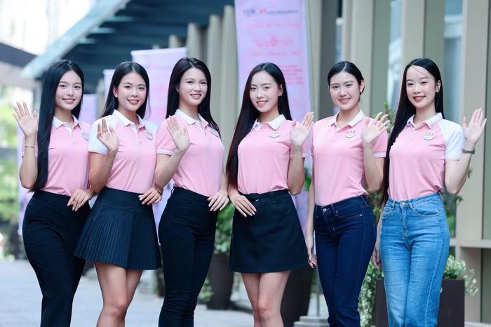 Không chỉ có chiều cao, chất lượng hình thể của các thí sinh Hoa hậu Việt Nam 2026 cũng được chuyên gia nhân trắc học đánh giá tích cực. Theo chuyên gia, những chỉ số về chiều cao, cân nặng hay tỷ lệ cơ thể không chỉ có ý nghĩa về mặt hình thể mà còn phần nào phản ánh nền tảng sức khỏe và quá trình chăm sóc bản thân của mỗi thí sinh.