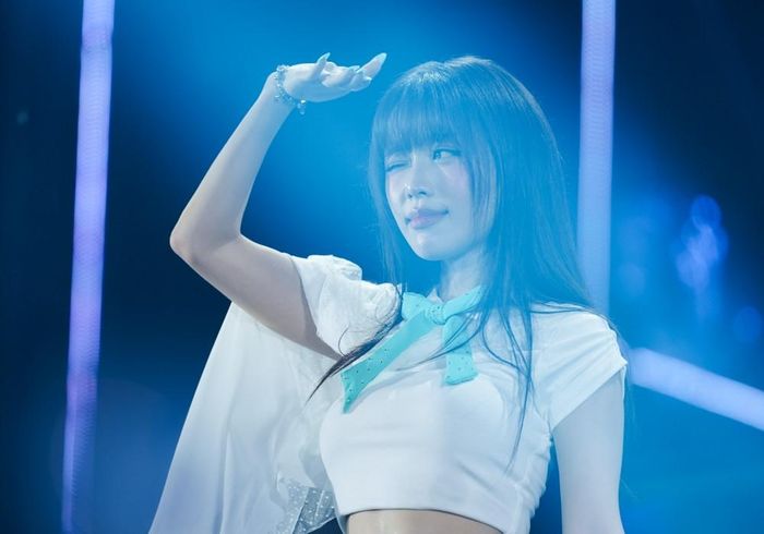 Han Sara tích cực chạy show sau hiệu ứng lan tỏa từ "Em xinh say hi". Giọng ca gốc Hàn nỗ lực tìm kiếm chỗ đứng tại thị trường Việt Nam - nơi cô xem như quê hương thứ 2.