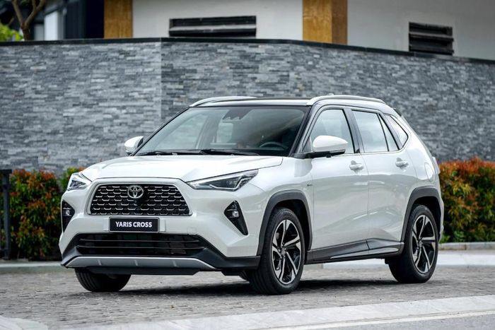 Doanh số của Toyota Yaris Cross chỉ kém VinFast VF 6 hơn 100 chiếc trong tháng 7. Ảnh: TMV