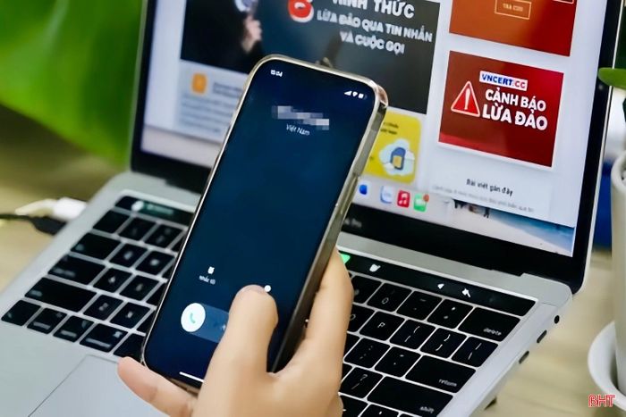Tân sinh viên cần cảnh giác trước những lời mời tìm phòng trọ, việc làm thêm hoặc thông báo học bổng được gửi từ số điện thoại, tài khoản không rõ nguồn gốc.