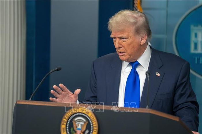 Tổng thống Mỹ Donald Trump phát biểu họp báo tại Nhà Trắng. Ảnh tư liệu: THX/TTXVN