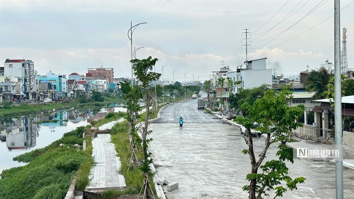 Theo ghi nhận của Người Đưa Tin, một số đoạn đường ven kênh đã thành hình. Vào mỗi buổi chiều, không gian hai bên bờ kênh biến thành nơi dạo bộ, tập thể dục lý tưởng cho người dân địa phương, thắp lên hy vọng về một trục cảnh quan xanh - sạch - đẹp thay thế cho dòng kênh ô nhiễm đen ngòm nhiều thập kỷ qua.