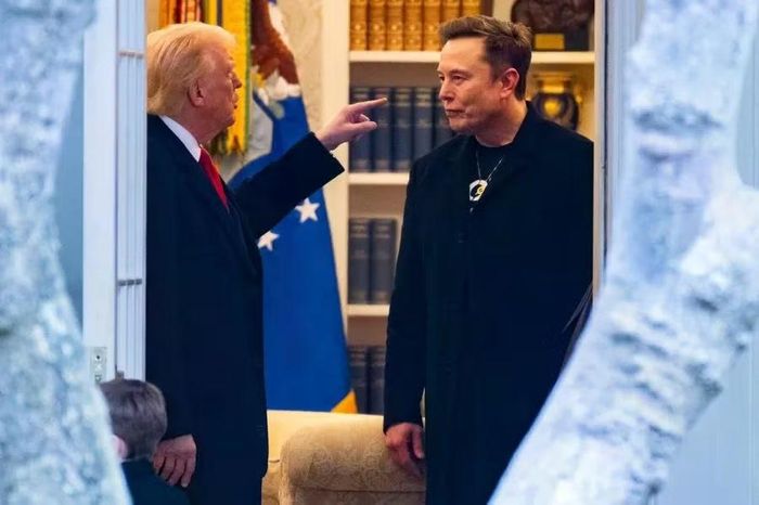 Ông Trump và Musk đã nói chuyện tại Nhà Trắng vào tháng 3/2025, trong bối cảnh căng thẳng giữa hai người leo thang phía sau hậu trường. Ảnh: AFP.