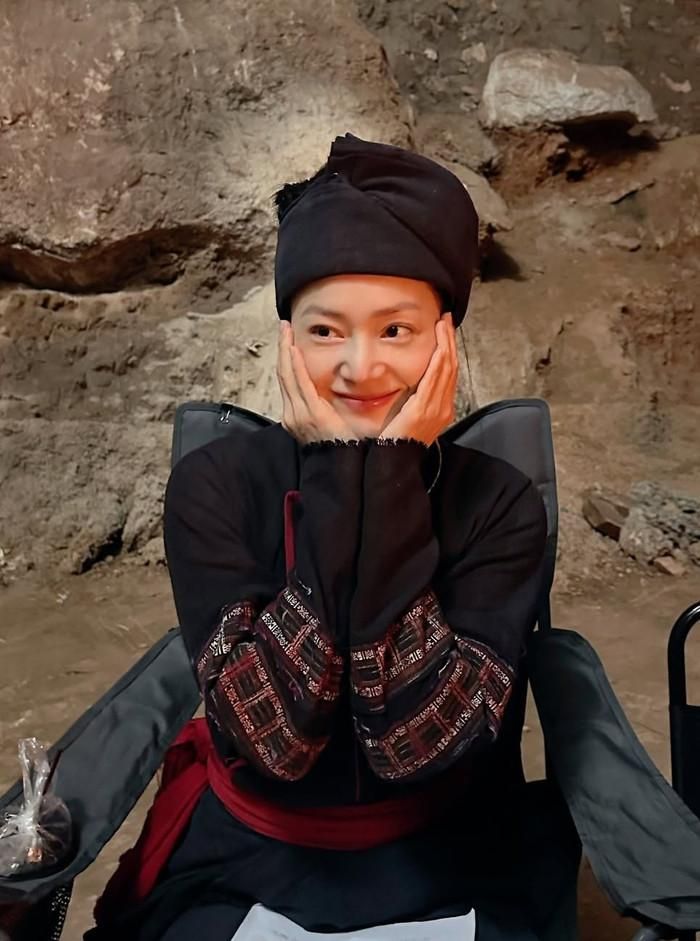 Lan Phương xuất hiện tươi tắn hơn trong những tháng gần đây khi dần lấy lại nhịp sinh hoạt và trở lại với công việc diễn xuất. Ảnh: FBNV.
