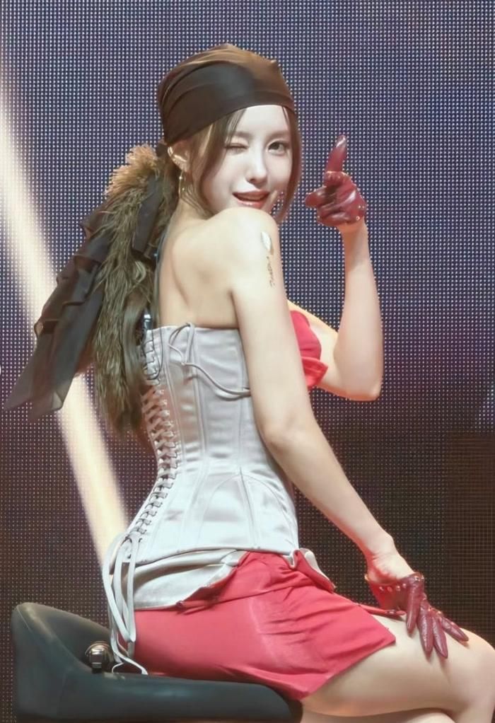 Chuyến đi Malaysia lần này của Hyomin diễn ra trong dịp T-ara kỷ niệm 17 năm kể từ ngày ra mắt. 