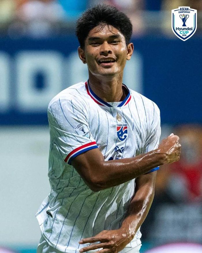 Teerasak lập cú đúp. Ảnh: ASEAN United FC