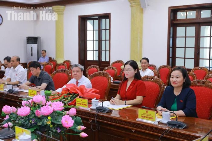 Các đại biểu dự hội nghị.