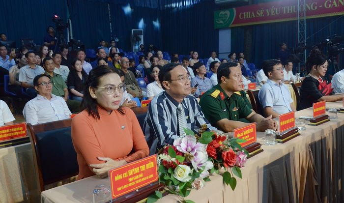 Đại biểu tham dự đêm công diễn và trao giải Cuộc thi “Tiếng hát từ trái tim” lần thứ III năm 2026.