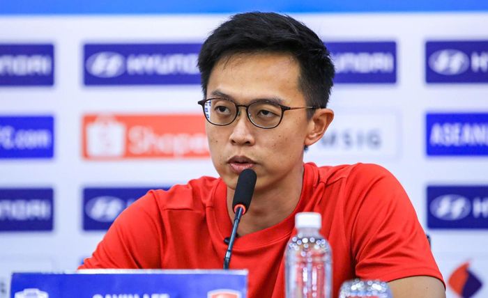 HLV Gavin Lee thừa nhận Singapore đã tự gây khó khăn cho chính mình trước đối thủ Thái Lan.
