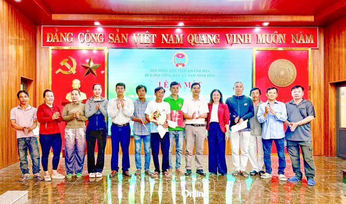 Ra mắt Chi hội Nông dân nghề nghiệp “Nuôi cá mú thương phẩm” thôn Ngọc Diêm.