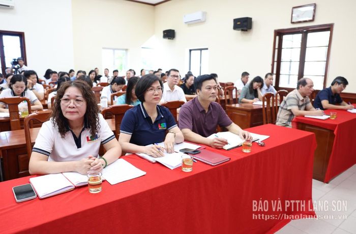 Lãnh đạo, cán bộ, đảng viên, người lao động Báo và PTTH Lạng Sơn dự hội nghị