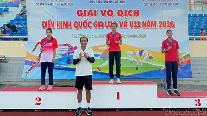 Quốc Thị Kính giành Huy chương Bạc ở nội dung 400 m rào nữ U20.