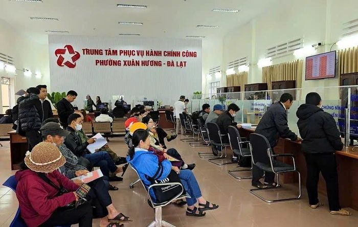 Thủ tục hành chính đang được cải cách theo hướng minh bạch, dễ thực hiện