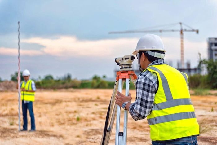 Nhiều trường hợp bản đồ một thời, hiện trạng một nơi rất khó khăn cho việc đo đạc, xác định. Ảnh PĐ