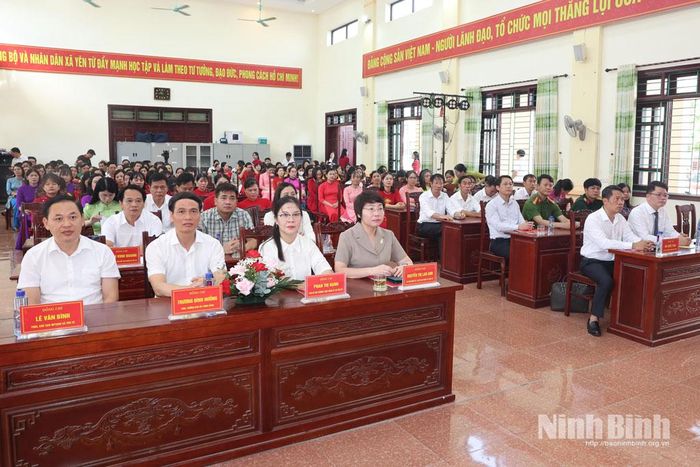 Các đại biểu dự hội nghị.