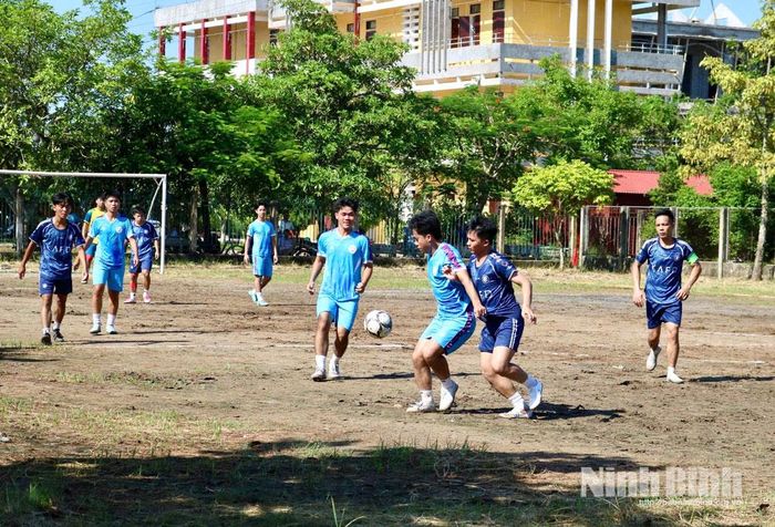 Thi đấu môn bóng đá nam tại Đại hội.
