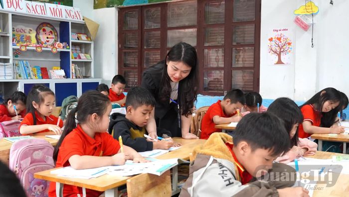Việc sắp xếp, tổ chức lại các cơ sở giáo dục bảo đảm hoạt động giáo dục diễn ra liên tục, không ảnh hưởng đến việc dạy và học của giáo viên, học sinh - Ảnh: C.H
