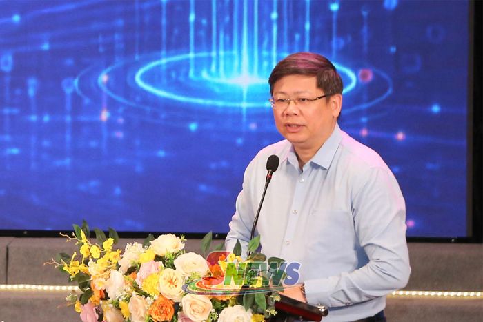 Đại diện Cục Chuyển đổi số quốc gia phát biểu.