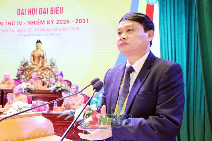 Đồng chí Đặng Ngọc Hậu, Phó Chủ tịch UBND tỉnh, phát biểu tại Đại hội.