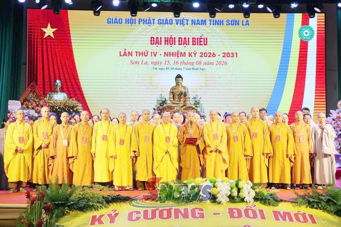 Ban Trị sự Giáo hội Phật giáo Việt Nam tỉnh khóa IV ra mắt Đại hội.
