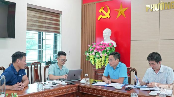 Lãnh đạo UBND phường Bách Quang đối thoại, giải đáp vướng mắc cho các hộ dân có đất thuộc diện phải thu hồi, giải phóng mặt bằng.