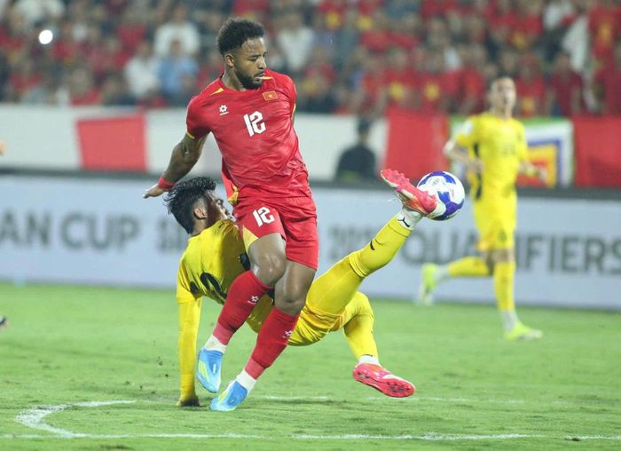 Xuân Son vẫn là đầu tàu trên hàng công của tuyển Việt Nam trong chuyến làm khách của Malaysia. 
