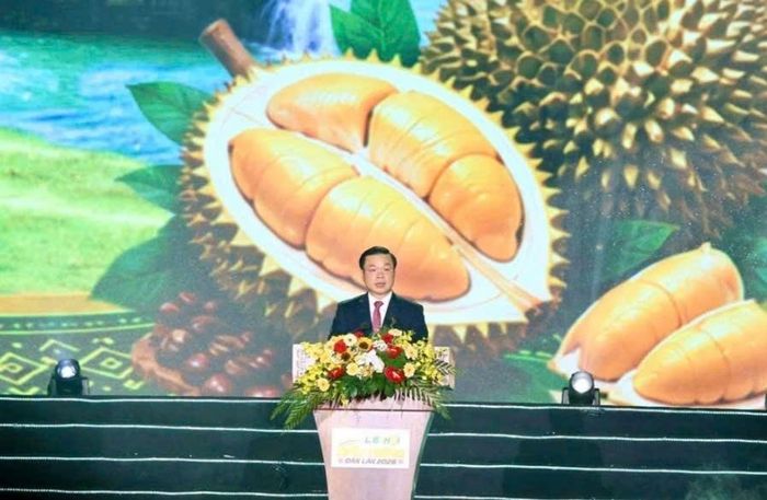 Chủ tịch UBND tỉnh Đắk Lắk Đỗ Hữu Huy phát biểu khai mạc Lễ hội Sầu riêng năm 2026