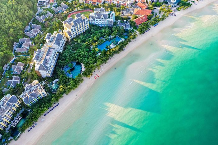 Phú Quốc có những bờ biển đẹp làm say lòng du khách