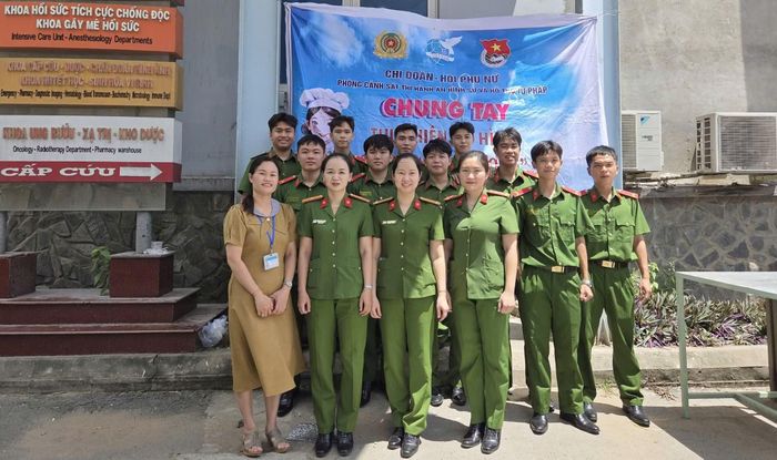 Mô hình “Bếp ăn yêu thương” lan tỏa phong trào “Ba nhất” từ việc làm gần dân nhất.