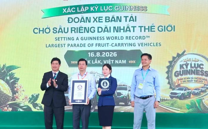 Sau khi hành trình kết thúc hành trình, Tổ chức Kỷ lục Thế giới Guinness công bố và trao Chứng nhận Guinness “Đoàn xe bán tải chở sầu riêng dài nhất thế giới” cho sự kiện. Tại buổi lễ, bà Sohn Minyoung, Giám khảo chính thức của Guinness World Records, đại diện Tổ chức Kỷ lục Thế giới Guinness đã trao Chứng nhận và gửi lời chúc mừng đến Ban tổ chức.