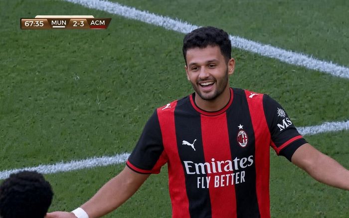 Gonçalo Ramos đưa AC Milan dẫn trước ở hiệp hai