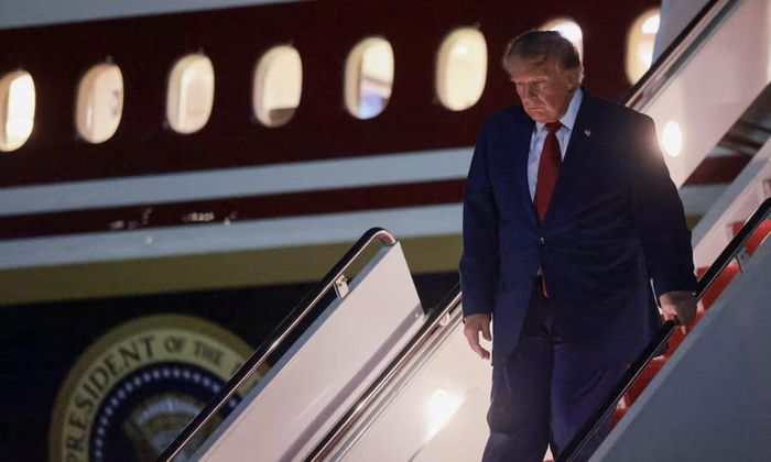 Tổng thống Mỹ Donald Trump phải bí mặt đổi chuyên cơ để rời khỏi Thổ Nhĩ Kỳ vào tháng trước liên quan đến nguy cơ do tình báo Israel cung cấp - Ảnh: Reuters