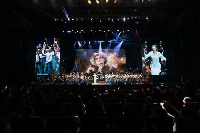 Live concert “Legacy of Love” diễn ra tối 15/8 quy tụ các giọng ca hàng đầu gồm Thanh Lam, Mỹ Linh, Tùng Dương, Lệ Quyên và Mỹ Anh.