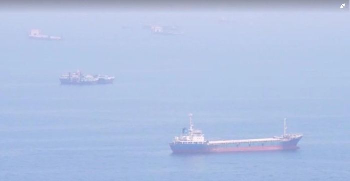 Eo biển Hormuz là một điểm nghẽn quan trọng đối với hoạt động thương mại và xuất khẩu năng lượng của Iran. Ảnh: Reuters