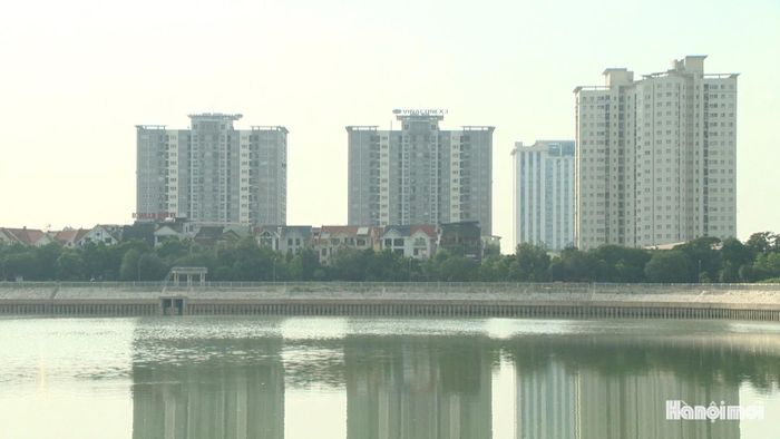 Quang cảnh hồ Đông Bồng 2. Ảnh: Bá Duy