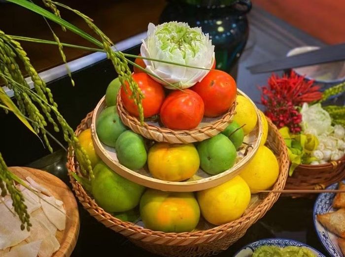 Người Việt cũng có nhiều truyền thống trong tháng 7 âm lịch. Ảnh minh họa: TPO.