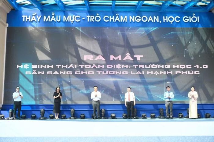 Tại Diễn đàn “Điều em muốn nói 2026”, Viện Tâm lý Giáo dục và Đào tạo (IPET) chính thức ra mắt Hệ sinh thái hỗ trợ, tư vấn tâm lý trường học.